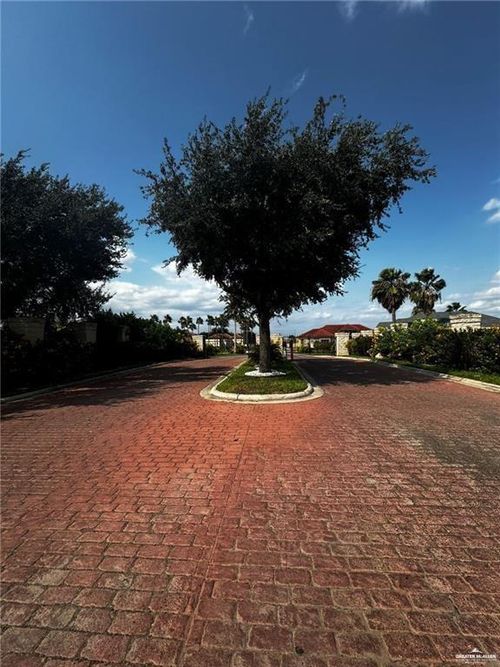 000 Senna Dr, Rio Grande City, TX, 78582 | Card Image