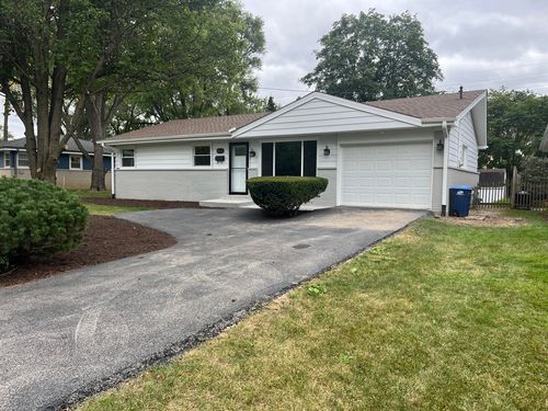 403 Burlington Ave, Clarendon Hills, IL, 60514-1109 | Card Image