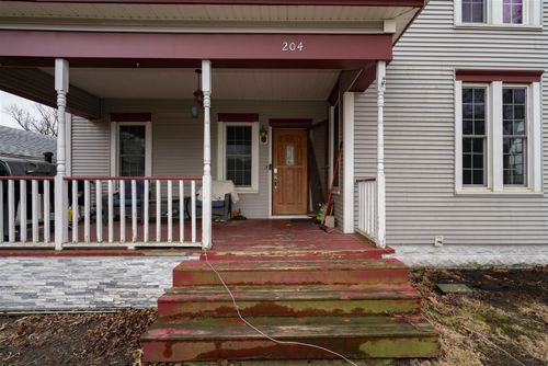 204 E 2nd Ave, Deer Creek, IL, 61733-9415 | Card Image