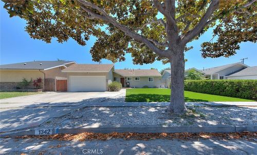 1342 W Southgate Ave, Fullerton, CA, 92833-4020 | Card Image