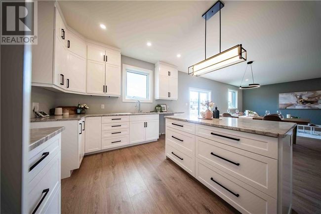 35 Noah Crt, House other with 3 bedrooms, 3 bathrooms and null parking in Sudbury ON | Image 9