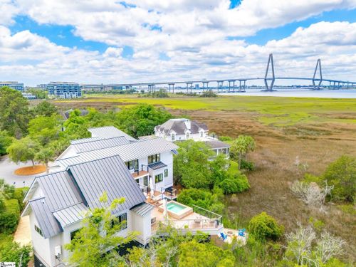 831 Bridge Point Circle, Mount Pleasant, SC, 29464 | Card Image