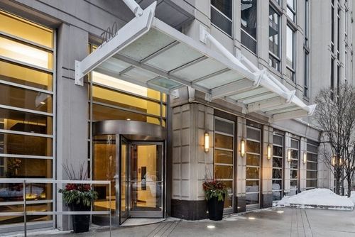 apt-1111-700 N Larrabee St, Chicago, IL, 60654-7057 | Card Image