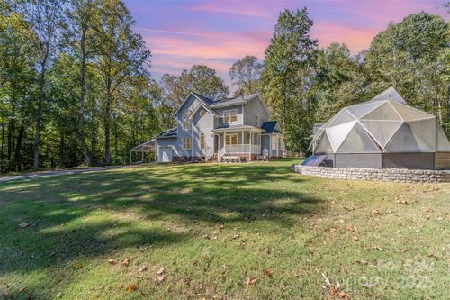 325 Holly Ridge Rd, Dallas, NC, 28034-7576 | Card Image