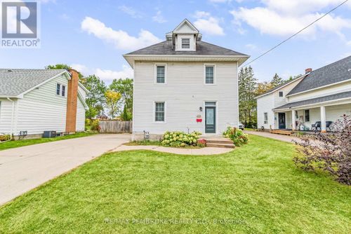 626 Hamilton St W, Pembroke, ON, K8A6P6 | Card Image