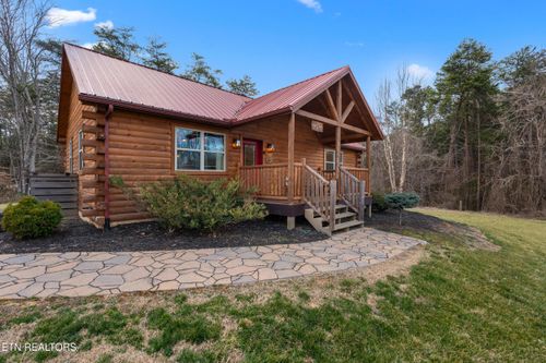 1132 Pinyon Cir, Pigeon Forge, TN, 37863-7179 | Card Image