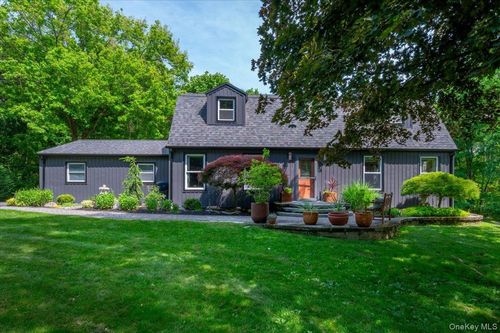13 Jacks Pond Rd, Newburgh, NY, 12550-8774 | Card Image