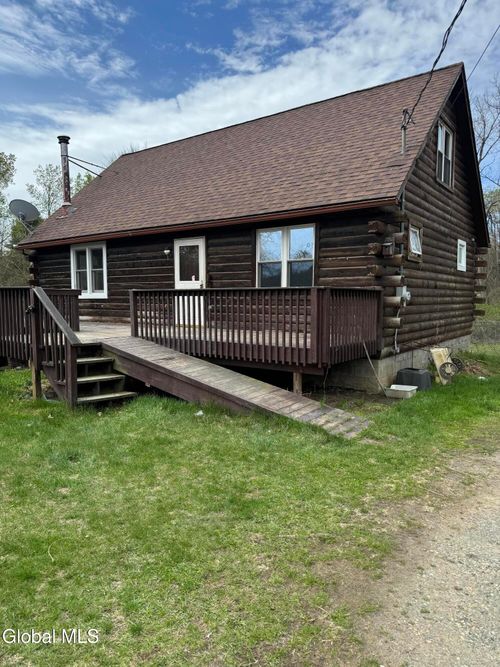 885 S Schodack Rd, Castleton-on-Hudson, NY, 12033-9658 | Card Image