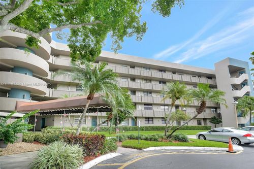 apt-220-1001 Colony Point Cir, Pembroke Pines, FL, 33026-2906 | Card Image