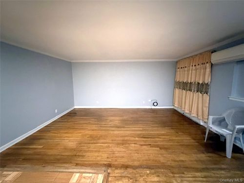 1222 E 83rd St, Brooklyn, NY, 11236-4962 | Card Image