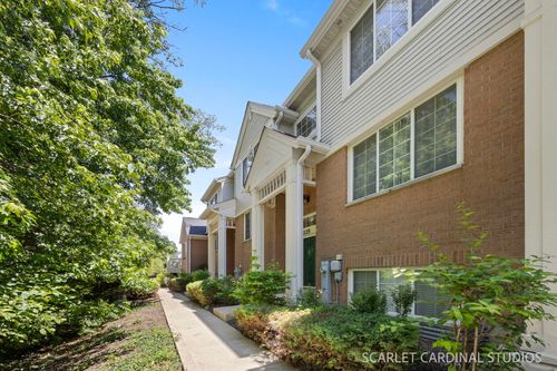 2125 W Concord Ln, Addison, IL, 60101-5616 | Card Image