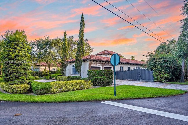 13400 Sw 83 Rd Ave, House other with 4 bedrooms, 6 bathrooms and null parking in Pinecrest FL | Image 45