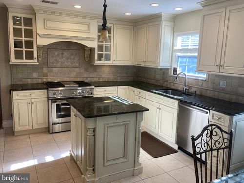 87 Fairway Blvd, Monroe Township, NJ, 08831-2712 | Card Image