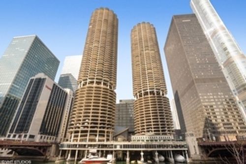 apt-4629-300 State St, CHICAGO, IL, 60654-5428 | Card Image