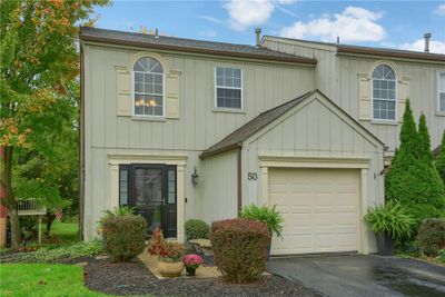 50 Monmouth Drive, Townhouse with 2 bedrooms, 1 bathrooms and 1 parking in Cranberry Twp PA | Image 3