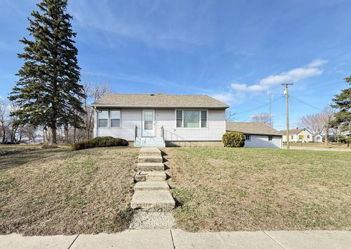 31 W Wilkening Ave, Appleton, MN, 56208-1125 | Card Image