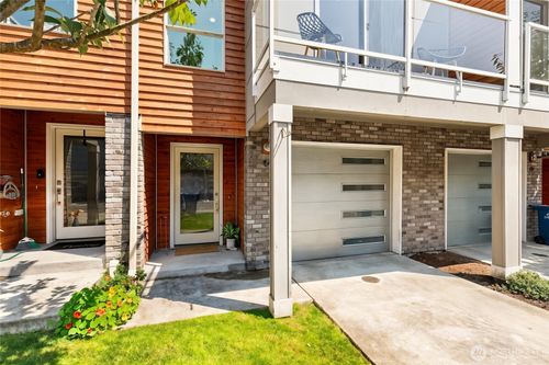 c4-7628 222nd St Sw, Edmonds, WA, 98026-7986 | Card Image