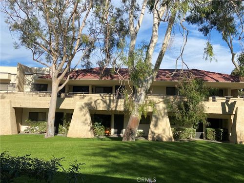 h-685 N Ashurst Ct, Palm Springs, CA, 92262-1486 | Card Image