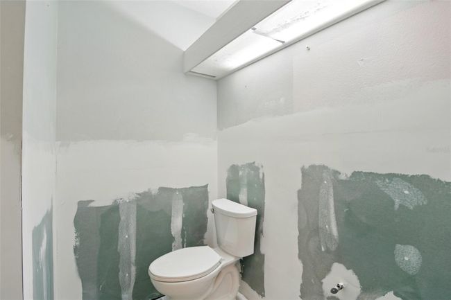 2nd Bathroom | Image 23