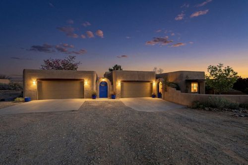 4517 Huron Dr Ne, Rio Rancho, NM, 87144-7714 | Card Image