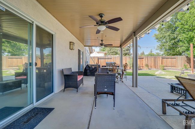 10207 Bay Colony Dr, House other with 3 bedrooms, 2 bathrooms and null parking in Bakersfield CA | Image 26