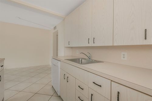 2009-2009 Cornwall Dr, Boca Raton, FL, 33434 | Card Image