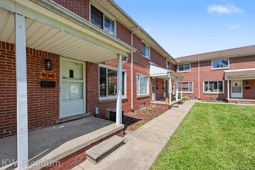 104 Crocker Blvd, Mt. Clemens, MI, 48043 | Card Image