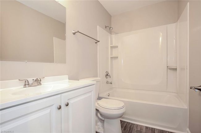 4407 Pleasant Valley Rd, House other with 3 bedrooms, 2 bathrooms and null parking in Greensboro NC | Image 14