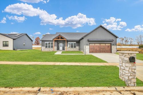 2902 Haydon Dr, Urbana, IL, 61802-9462 | Card Image