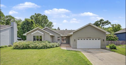 12225 60th Place N, Plymouth, MN, 55442 | Card Image