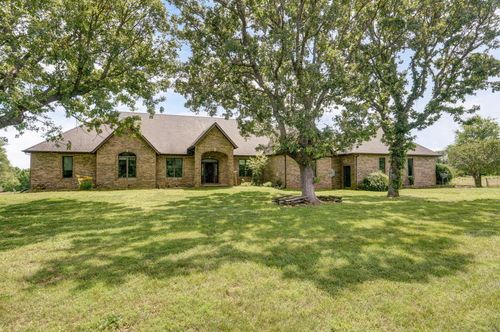 9215 W Farm Road 94, Willard, MO, 65781-8325 | Card Image