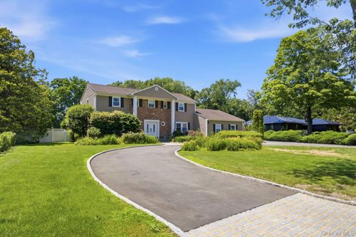 25 Artisan Ave, Huntington, NY, 11743-6450 | Card Image