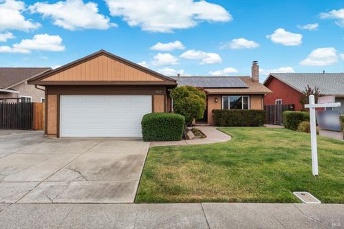 902 Pintail Drive, Suisun City, CA, 94585 | Card Image