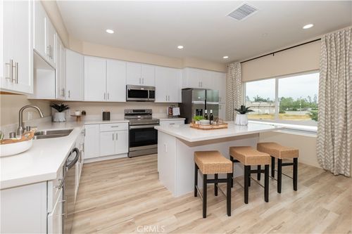 14401 Maraschino Ave., Fontana, CA, 92335 | Card Image