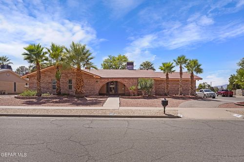 1739 Tommy Aaron Dr, El Paso, TX, 79936-4616 | Card Image