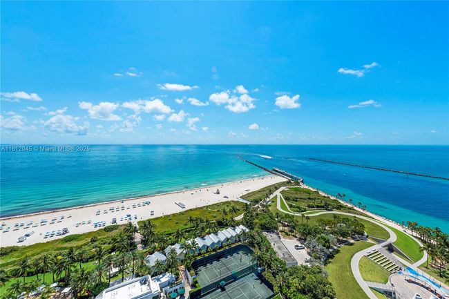 APT-3003 - 100 S Pointe Dr, Condo with 3 bedrooms, 4 bathrooms and null parking in Miami Beach FL | Image 47