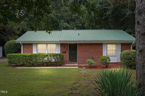 555 S Gaines St, Southern Pines, NC, 28387-4537 | Card Image