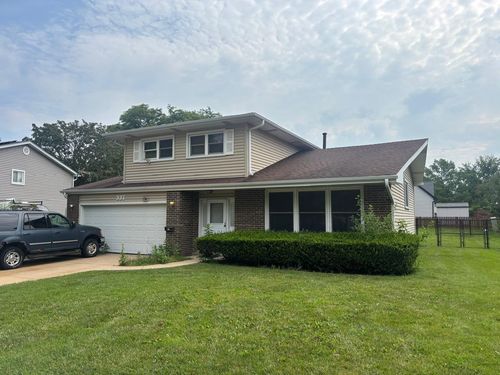 337 Hazel Dr, Schaumburg, IL, 60193-1585 | Card Image
