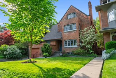 124 Roxborough Dr, House other with 5 bedrooms, 3 bathrooms and 2 parking in Toronto ON | Image 1