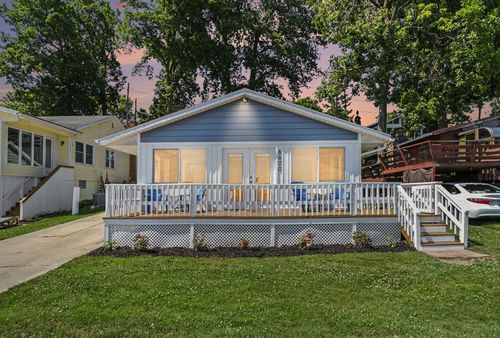 6600 Shoreline Ct, Saranac, MI, 48881-8796 | Card Image