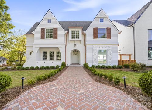 222 Walnut St, Davidson, NC, 28036-8070 | Card Image