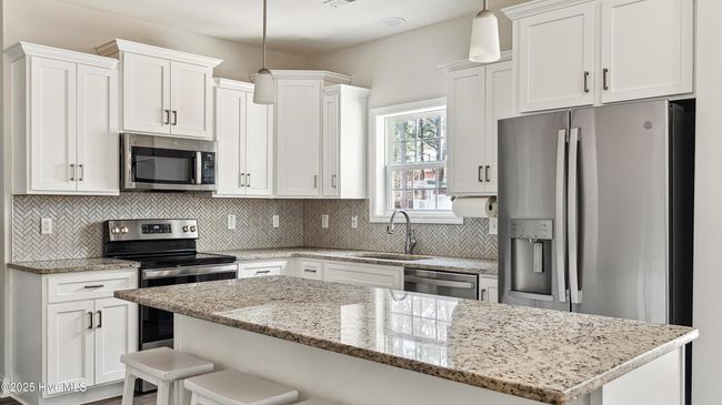 Granite counters | Image 6