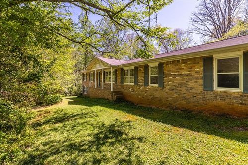 302 Pine Lake Dr, Cumming, GA, 30040-2025 | Card Image