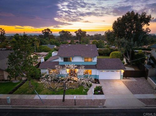 3215 Donna Dr, Carlsbad, CA, 92008-1125 | Card Image