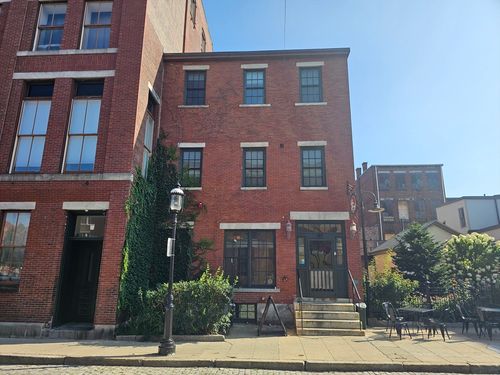 1-192 Middle St, Lowell, MA, 01852-1815 | Card Image