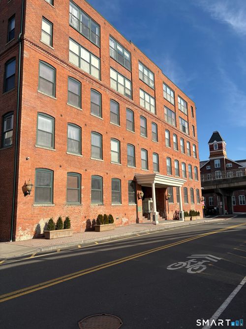 unit-12-145 Canal St, Shelton, CT, 06484-8115 | Card Image