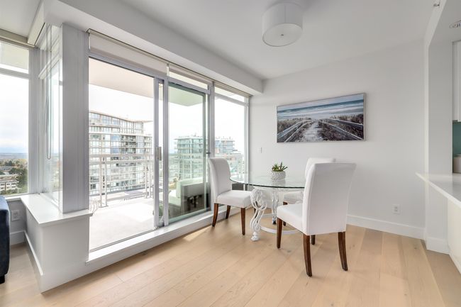 1106 - 1473 Johnston Road, Condo with 2 bedrooms, 2 bathrooms and 1 parking in White Rock BC | Image 7
