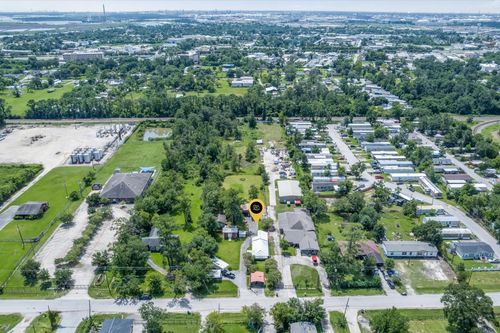 16032 1/2 Ridlon St, Channelview, TX, 77530-3586 | Card Image