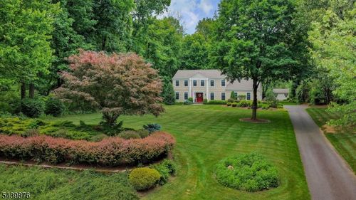 18 Glen Ridge Dr, Long Valley, NJ, 07853-3422 | Card Image