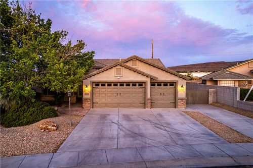 2012 John Wayne Dr, Kingman, AZ, 86409-3189 | Card Image